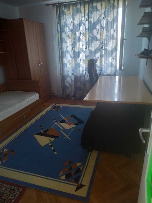 Apartament practic, plin de lumina în zona UMF, Str. Argeșului