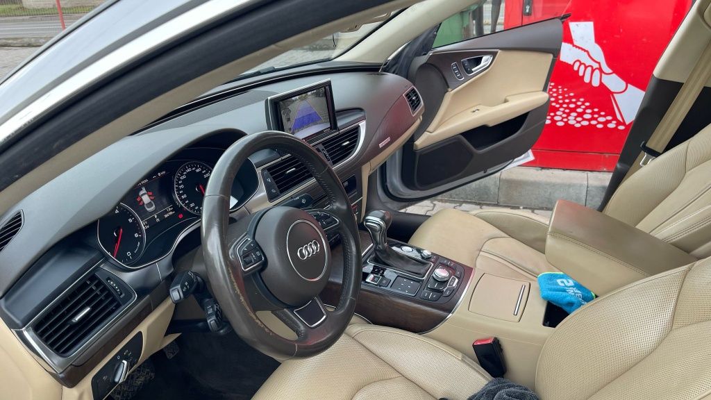 Audi A7 Quattro Limousine 3.0 TDI 245 CP - 2011
EURO 5

* Tractiune In