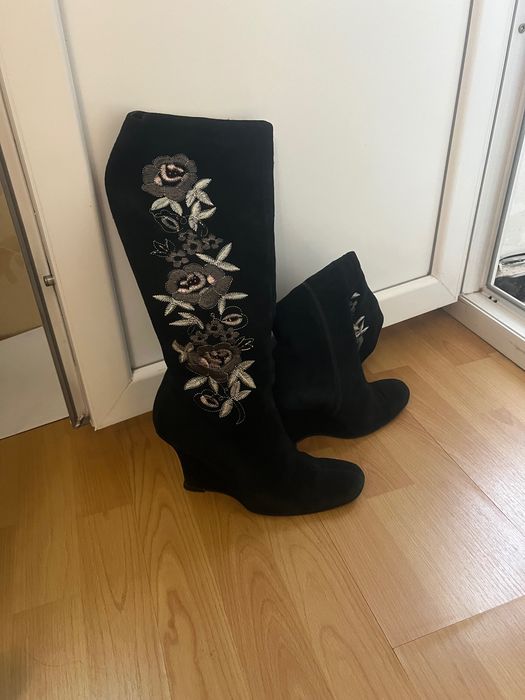 Дамски ботуши с цип