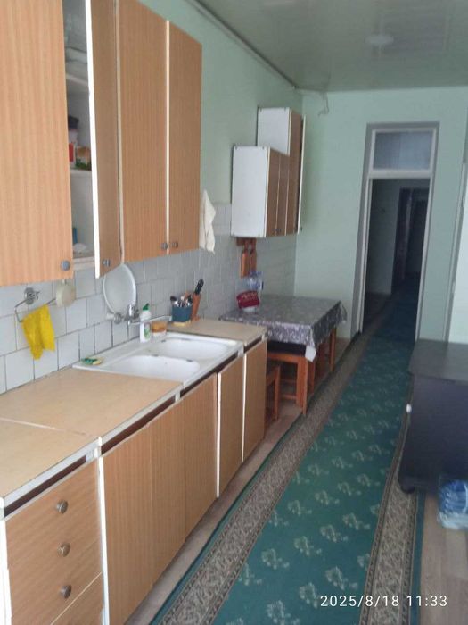 Продаётся двухэтажный коттедж на участке в 6,5 соток в посёлке Улугбек