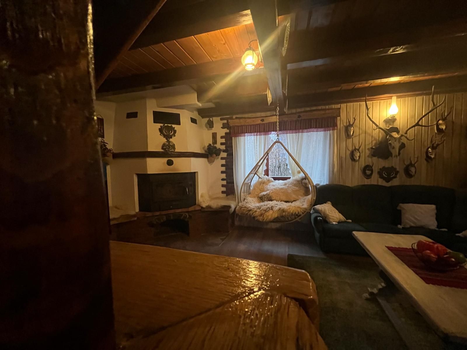 Închiriez cabană pe Valea Porumbacului    cu ciubar