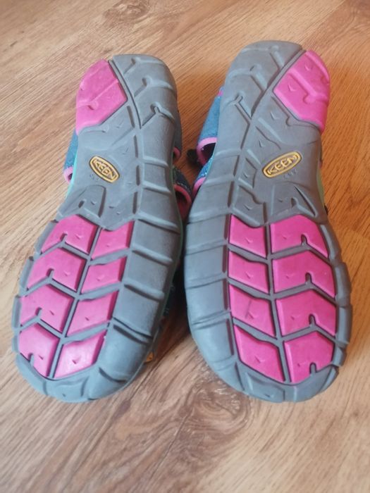 Sandale Keen Waterproof nort face teva nike salomon vaude dama fete