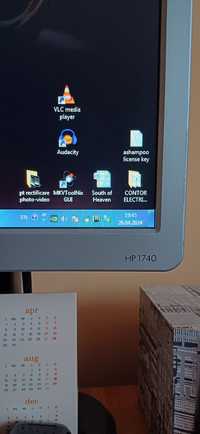 Monitor HP 1740 și tastatura
