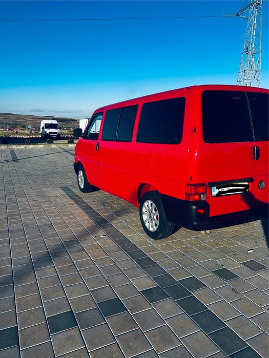 Wolkswagen Caravelle T4 Transporter 8+1 locuri , recent vopsit