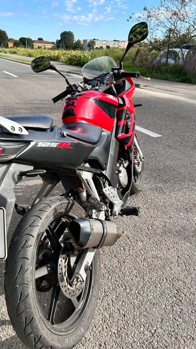 Honda cbr125r 2004