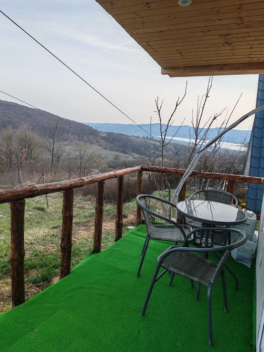 2 Cabane de inchiriat (ocupate de Paște!!)