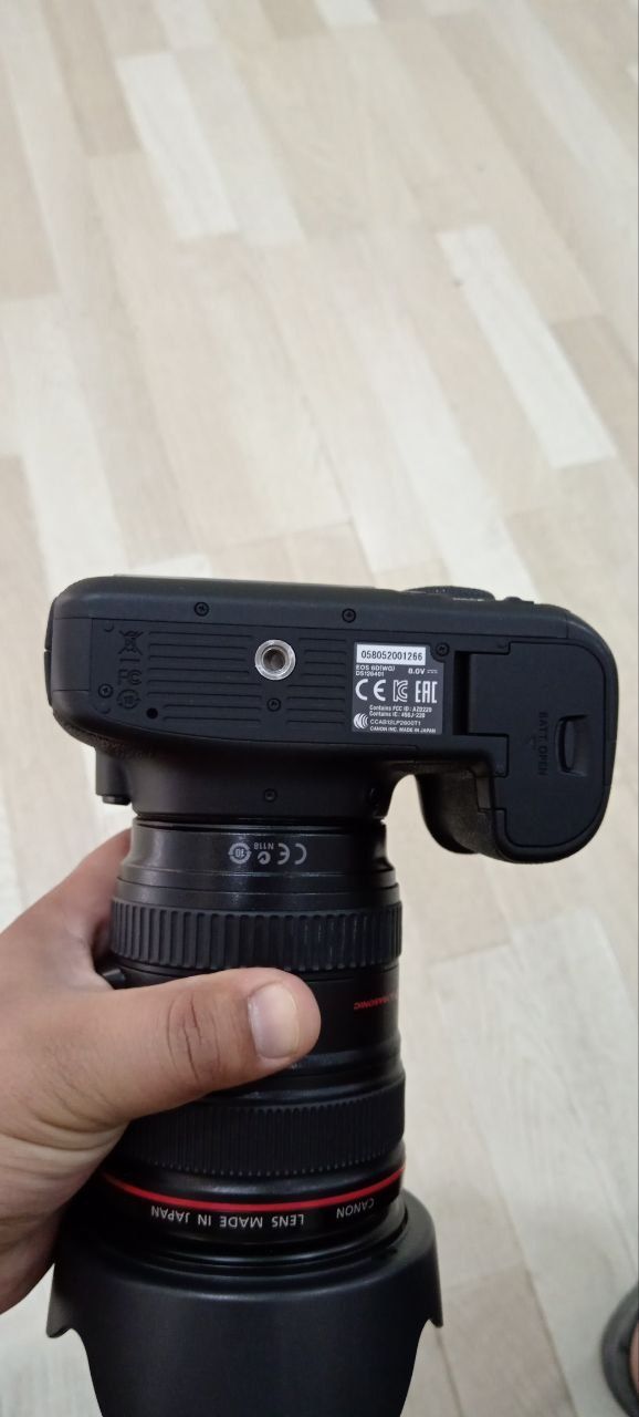 Canon 6D ideal holatda