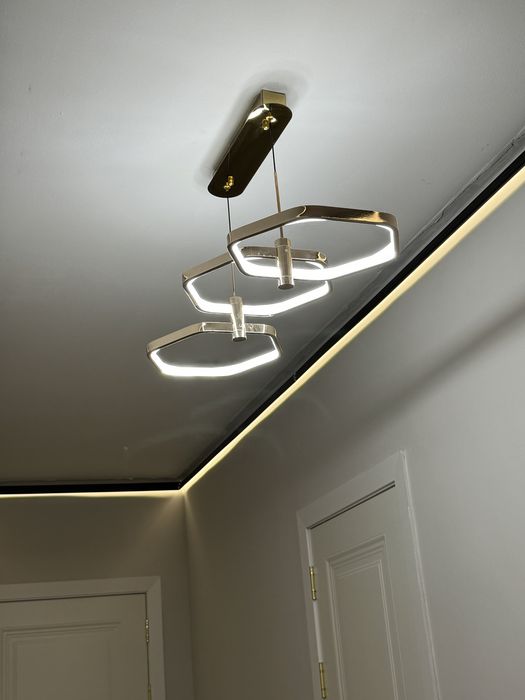 Продается люстра