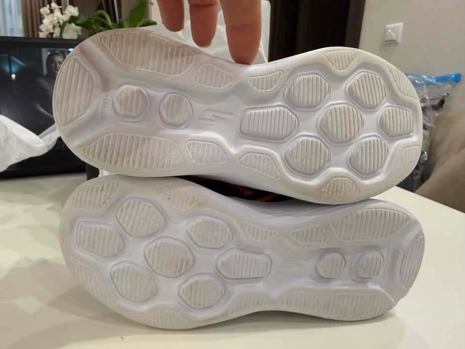 Нови обувки, маратонки Skechers Tuff Tech 32 р.