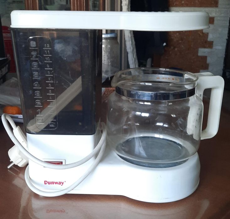 Продам кофевараку капельную