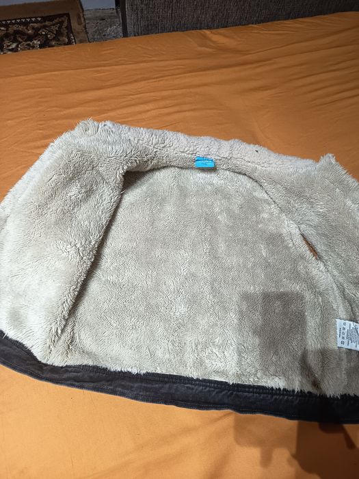 Vând vesta blana  de băiețel