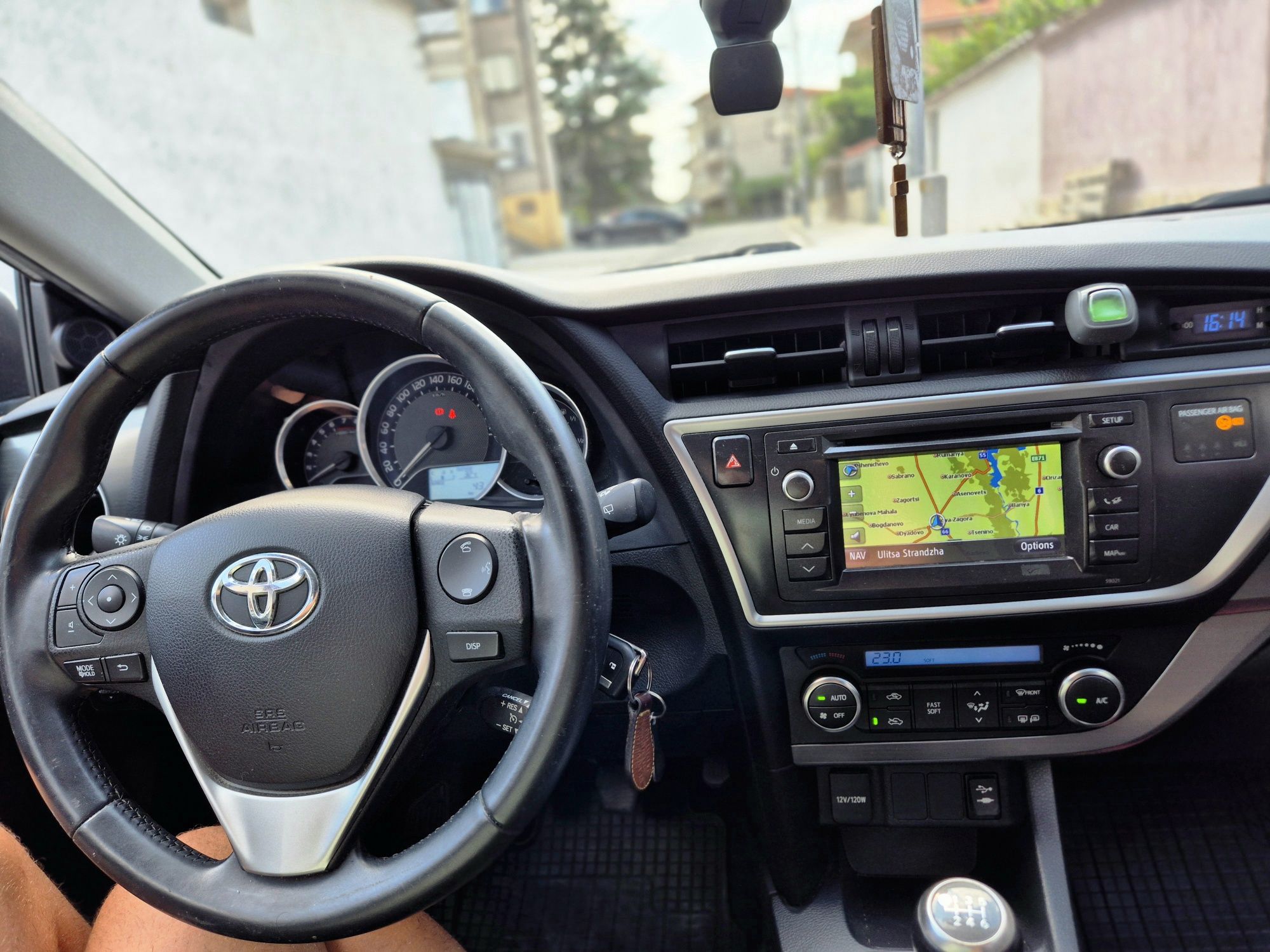 Toyota auris 1.33i