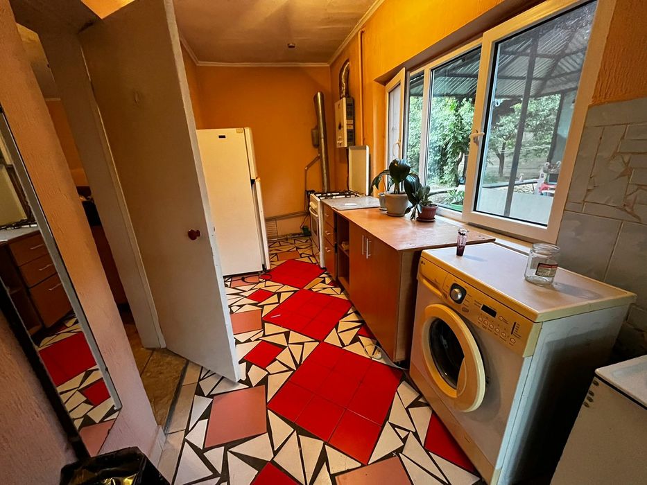 Сдается 3 комнатный Дом в Пахтакор1