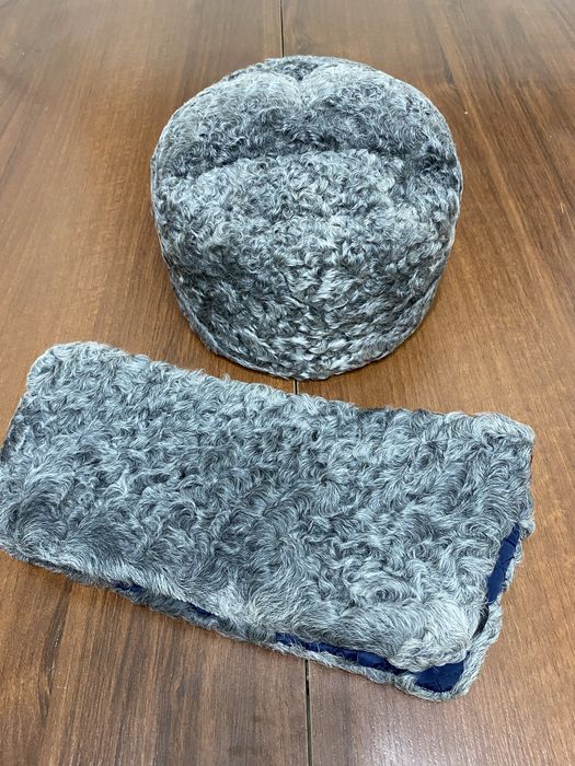 Каракулевая шапка с воротником