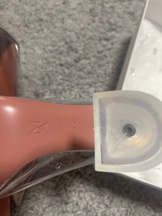 Обувки Amina Muaddi