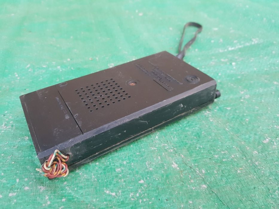 Radio portabil Marca: Olimpik {Олимпик} model 402 -
Olimpik {Олимпик}