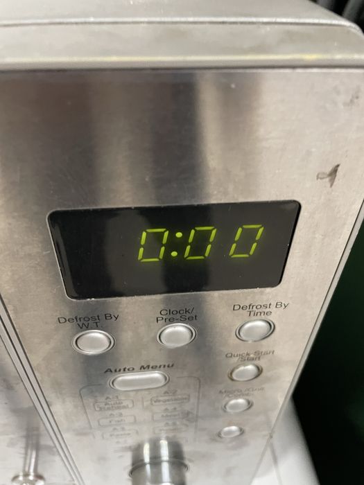 Микровълнова печка.