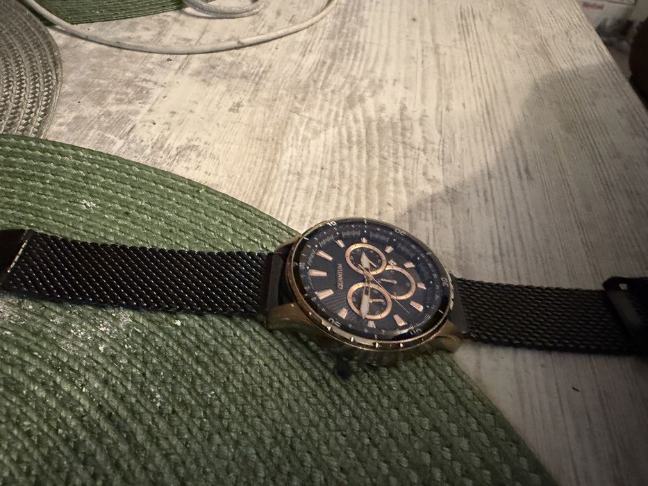 Продавам ОРИГИНАЛЕН часовник Квантум!!