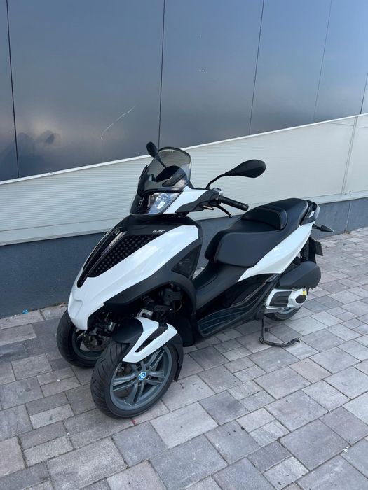 Dezmembrez, piese piaggio mp3 yourban LT 300cm 12 000 km