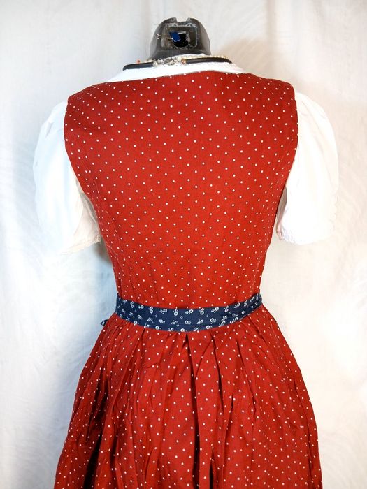 Dirndl Nr 36, Rochie bavareza  Oktoberfest sarafan rochie tiroleza