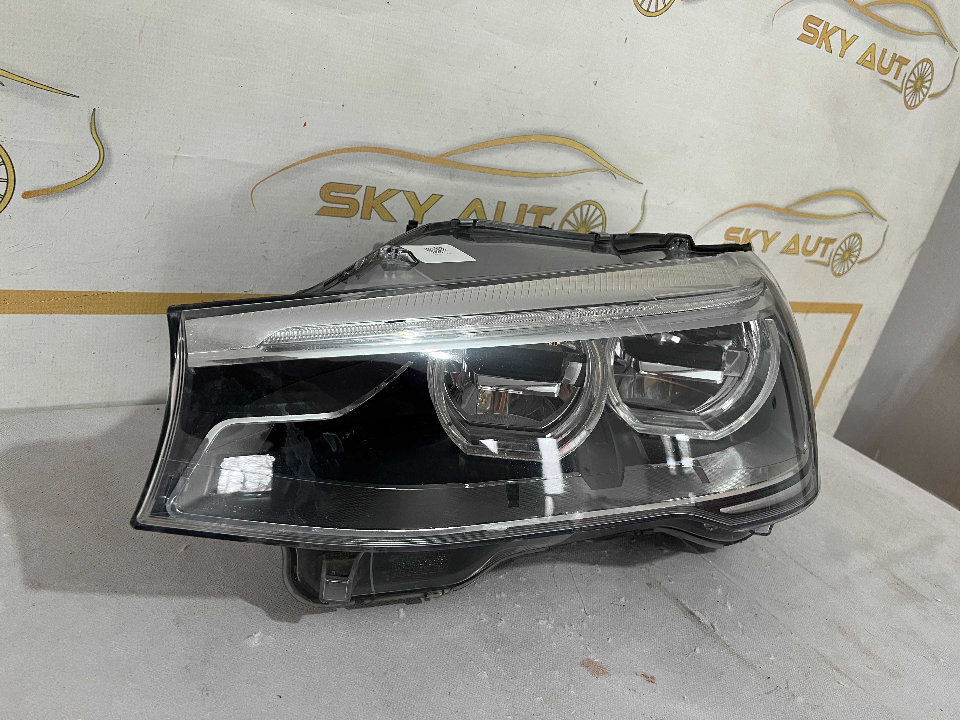 Far stanga full led adaptiv  Bmw X3 / X4 F25 / F26 LCI  (facelift )