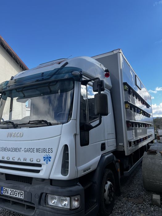 Camion apicol iveco