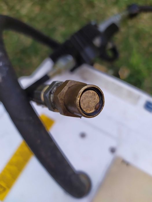 Комплект дигитален пистолет и автоматична макара за  ГСМ .