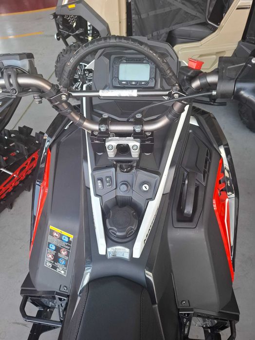 Snowmobil Polaris V1 -RMK 850 Khaos Slash 155- SH rulat 600 km