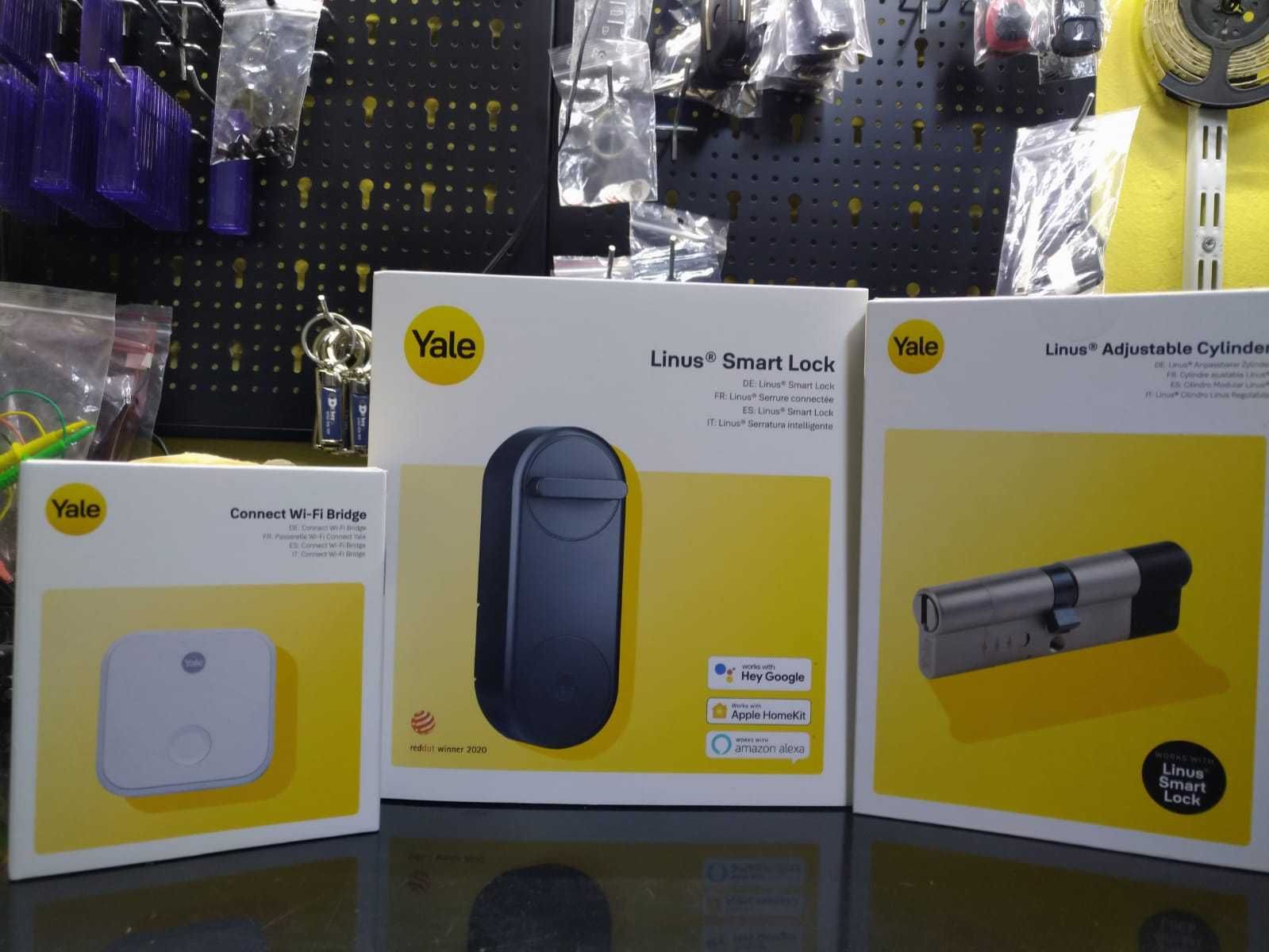 Yale smart, acces Cod-Card-Amprenta-BT-Wifi. Tobias Locksmith SRL
