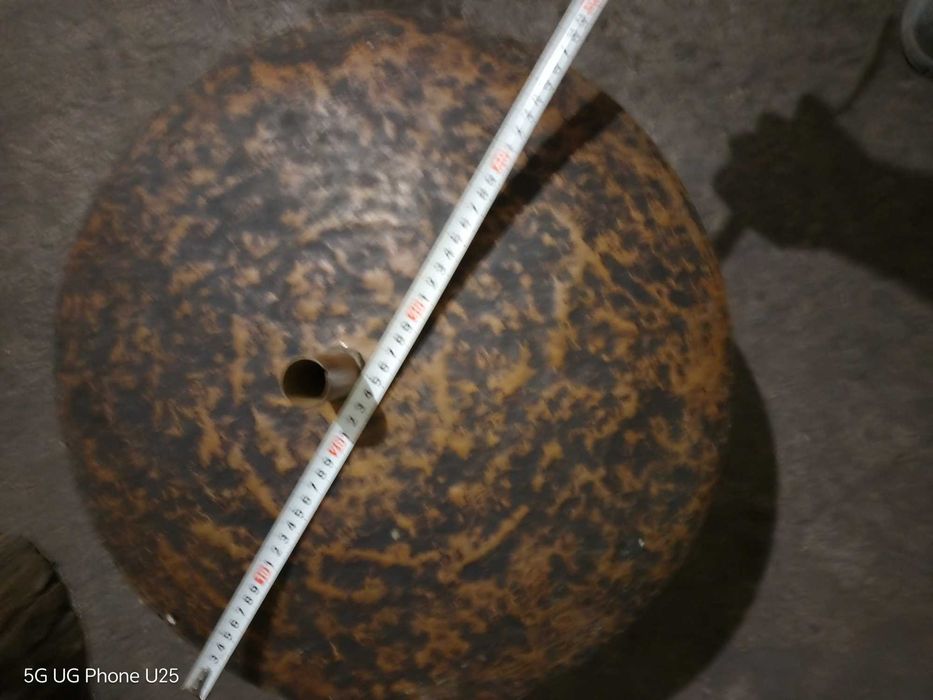 Продавам  2 броя капаци