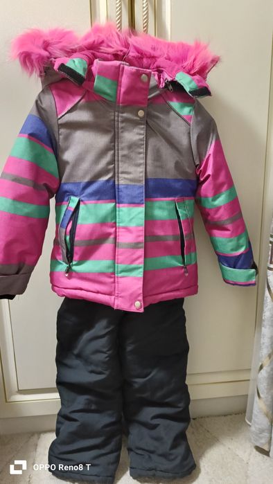 Продам комбинезон на девочку