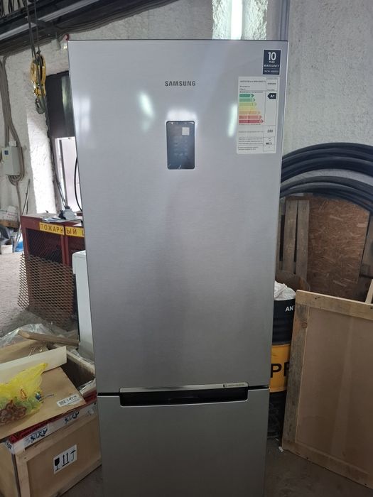 Продается холодильник