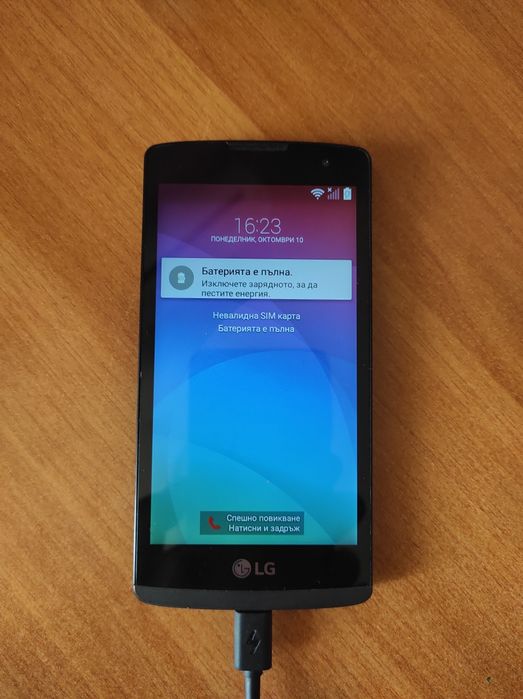 LG LEON мобилен телефон