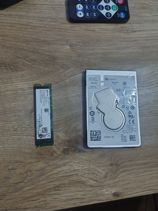 Hdd de Xbox și ssd micron 512 GB