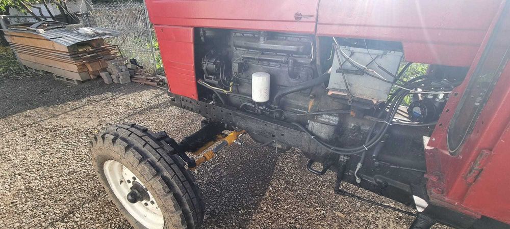 Vând tractor UTB 650