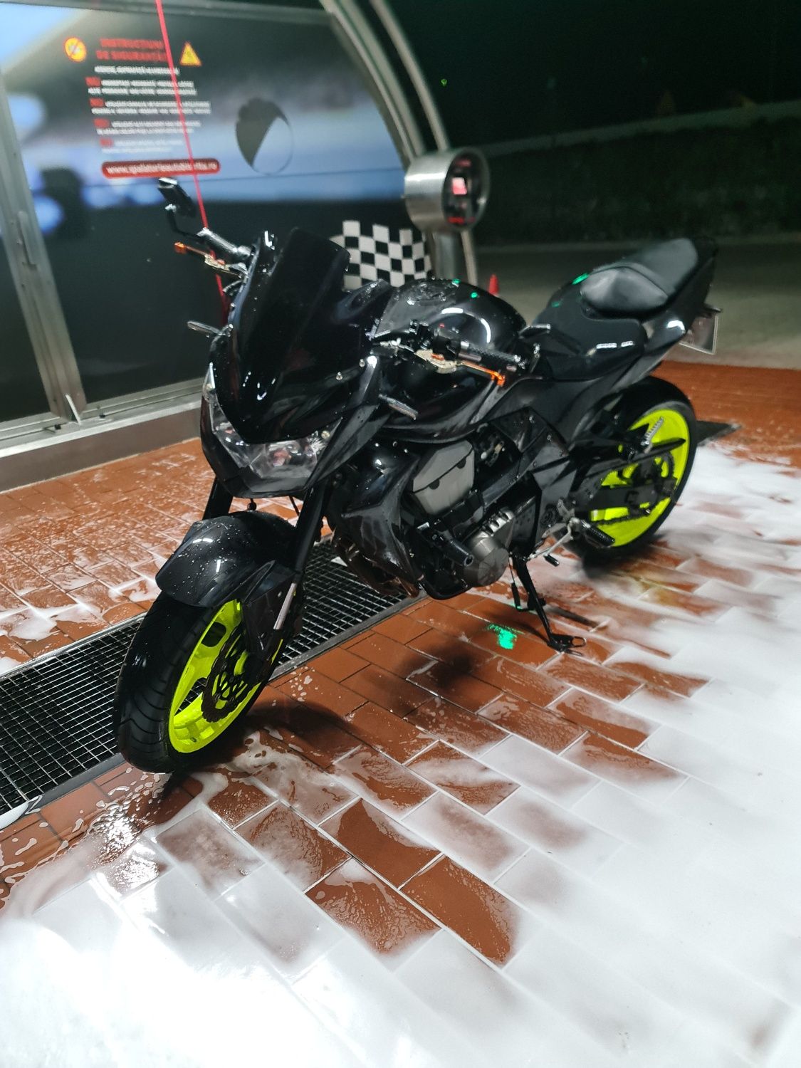 Kawasaki z750 2007 facelift