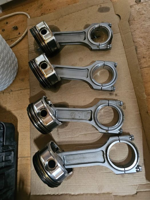 Ковани бутала и ковани биели 2.0tfsi, JE Pistons 9.6:1