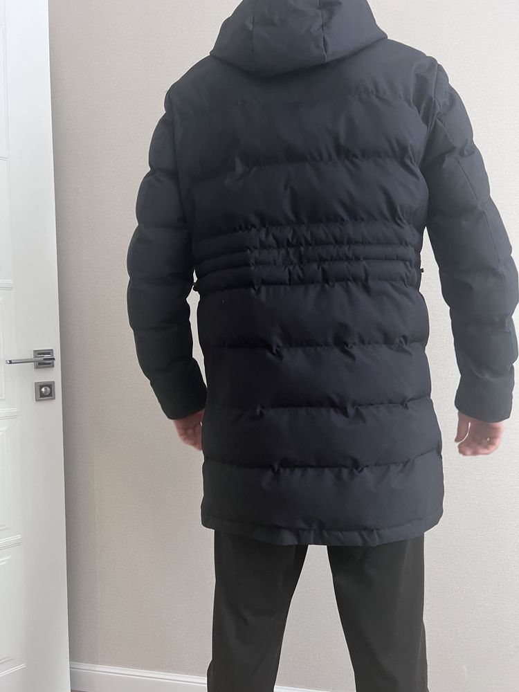 Продам зимнюю куртку мужскую