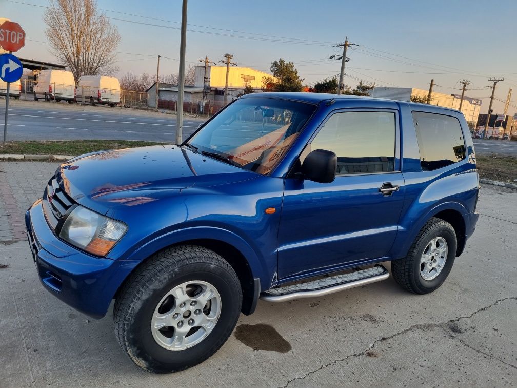 Mitsubishi Montero Pajero