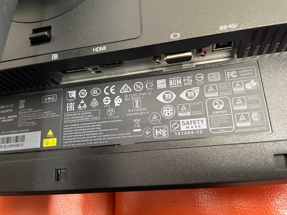 Monitor LED Lenovo ThinkVision 21.5" T22-i10 / LG 24BP750C wide webcam