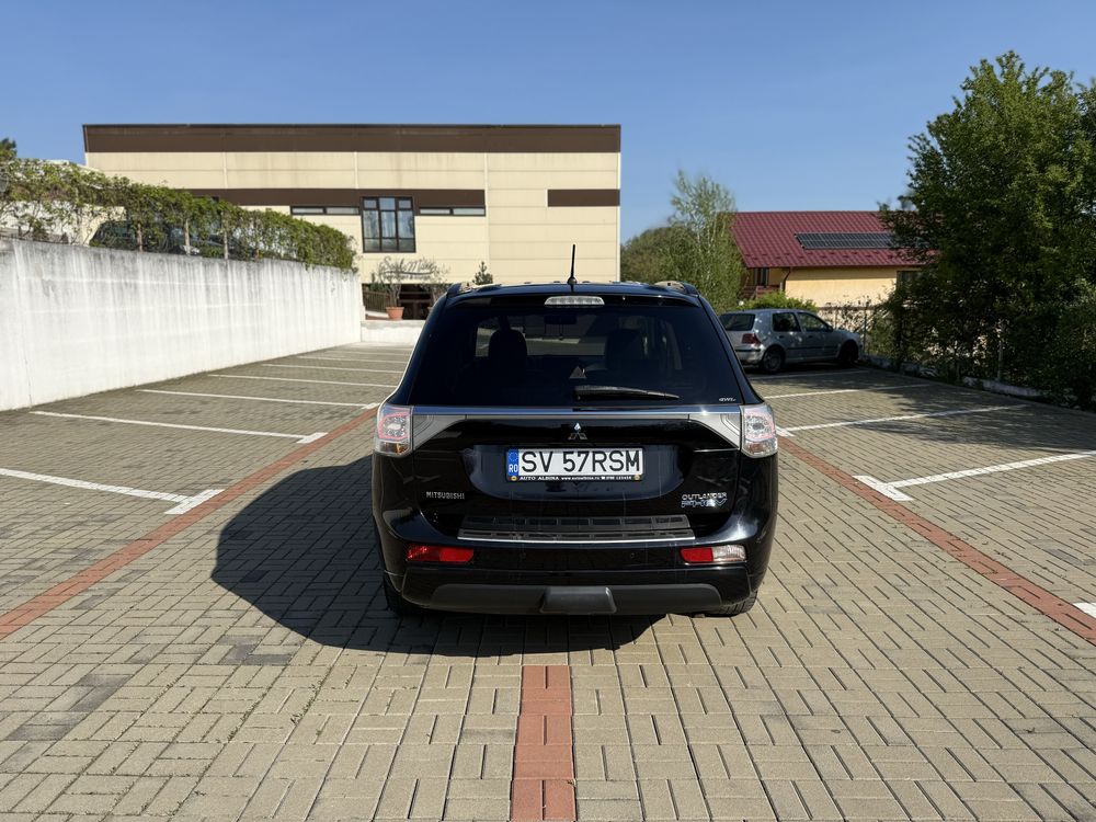 Mitsubishi Outlander 2014 PHEV Plug in Hybrid