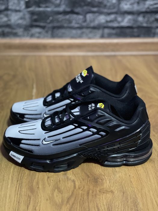 Adidasi Nike Tuned Air