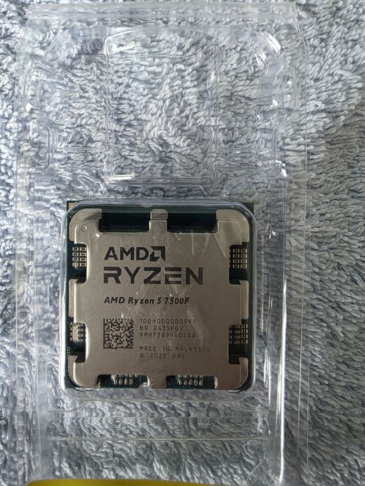 Продам процессор Ryzen 5 7500f