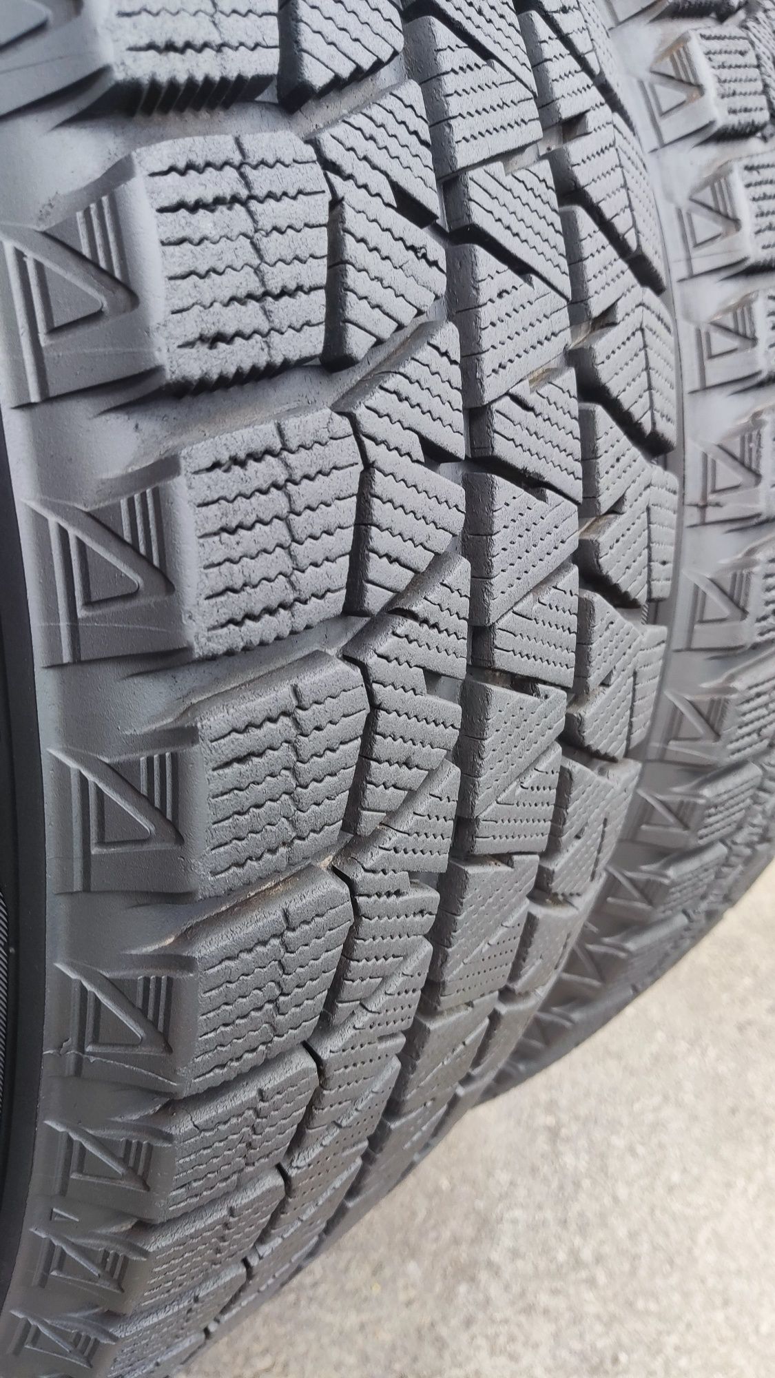 4бр. зимни гуми 225/65/17 Bridgestone Blizzak, XL подсилени 
dot22
8.