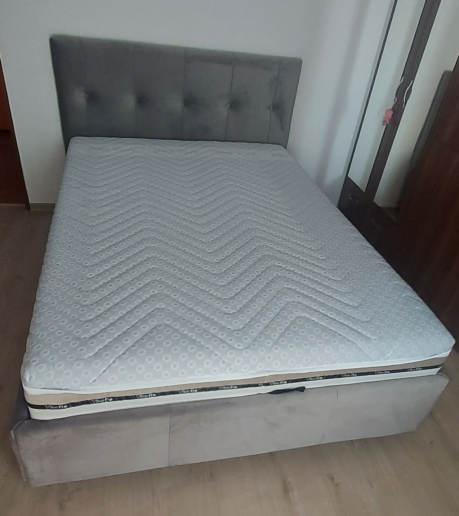 Vand pat nou tip boxspring + saltea super ordopedica 25cm