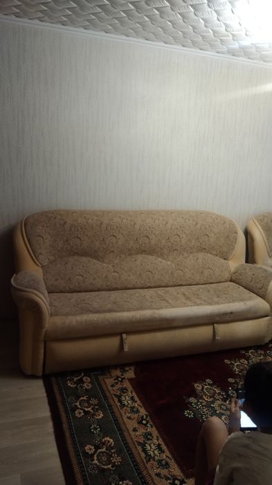 Отдам даром диван,и 2-ка диван