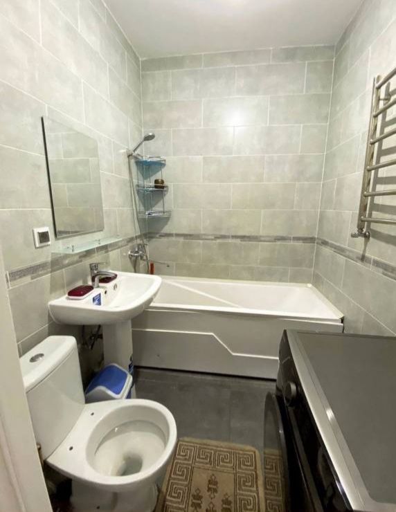 Кизларга квартира 60 $