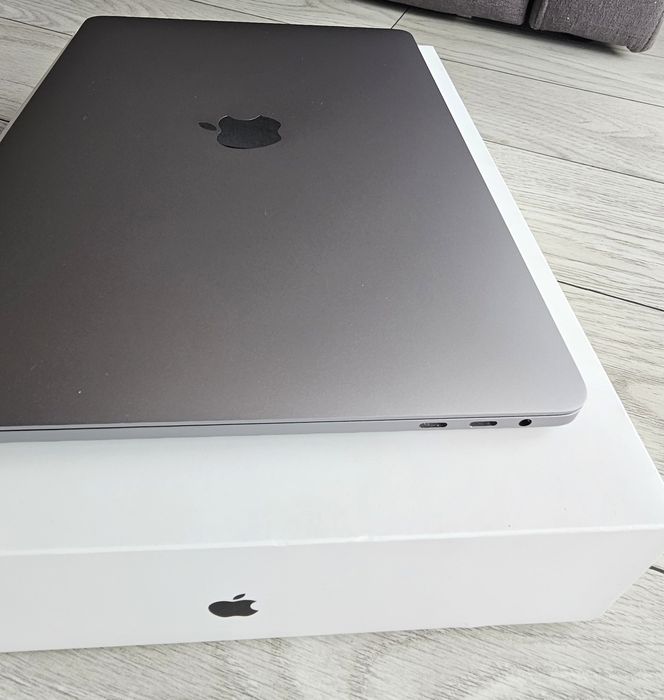 Vand MacBook Pro 2020, i5, 2 GHZ, 512 GB SSD, 16 GB LPDDR4X