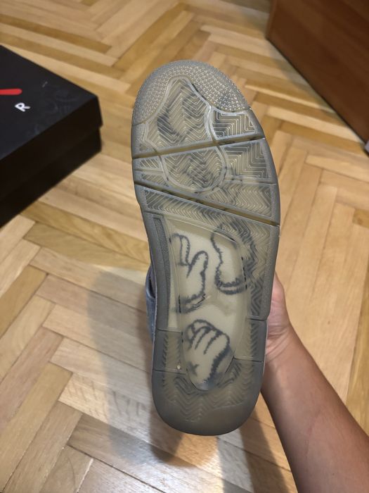 Air Jordan 4 Retro Kaws - NOI