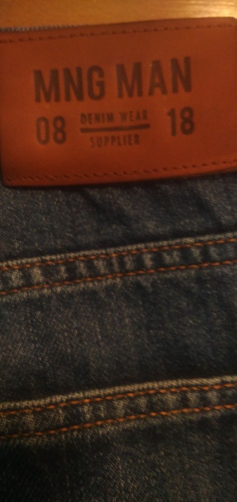 Vând Blugi/Jeans Mango Nr 38